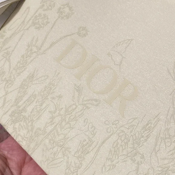 Dior Beauty Pouch - Picture 10 of 12